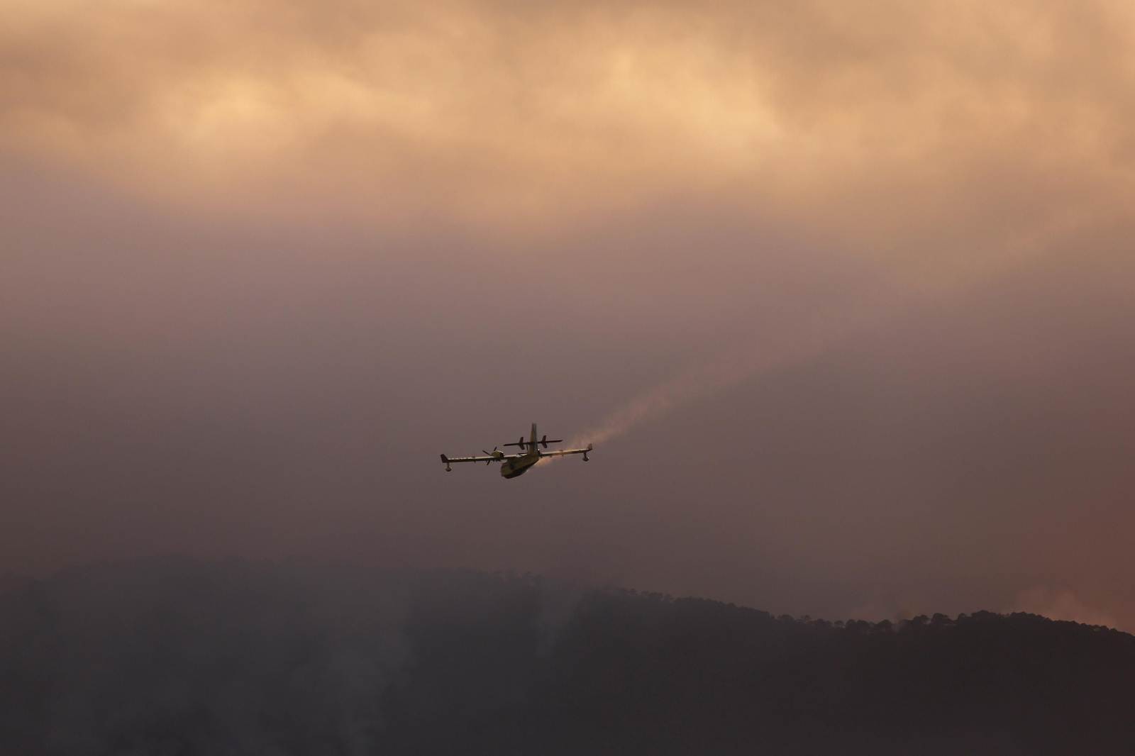 Las fotos de la evolución del incendio de Sierra Bermeja