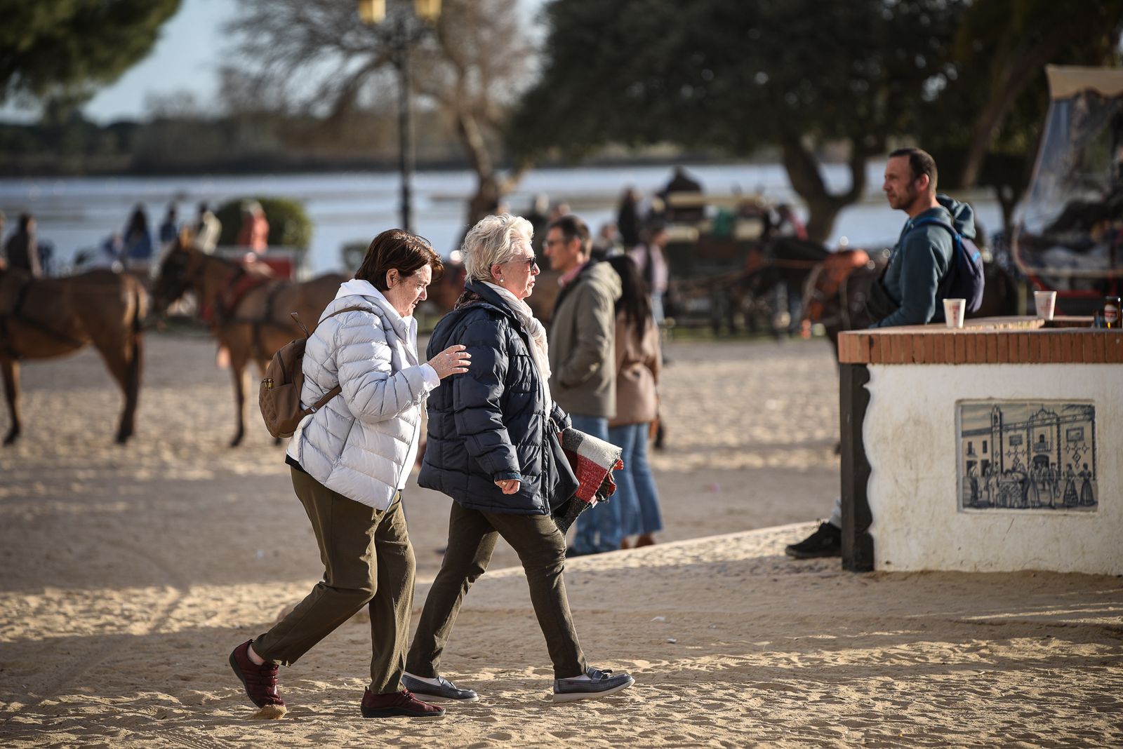 Imágenes del ambiente en la Aldea de El Rocío el domingo 26 de febrero