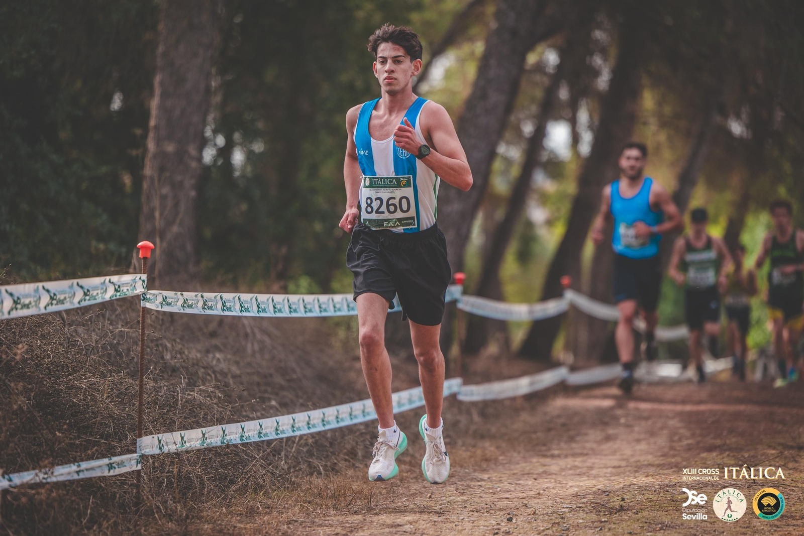 Búscate en las fotos del Cross de Itálica 2025 | 4