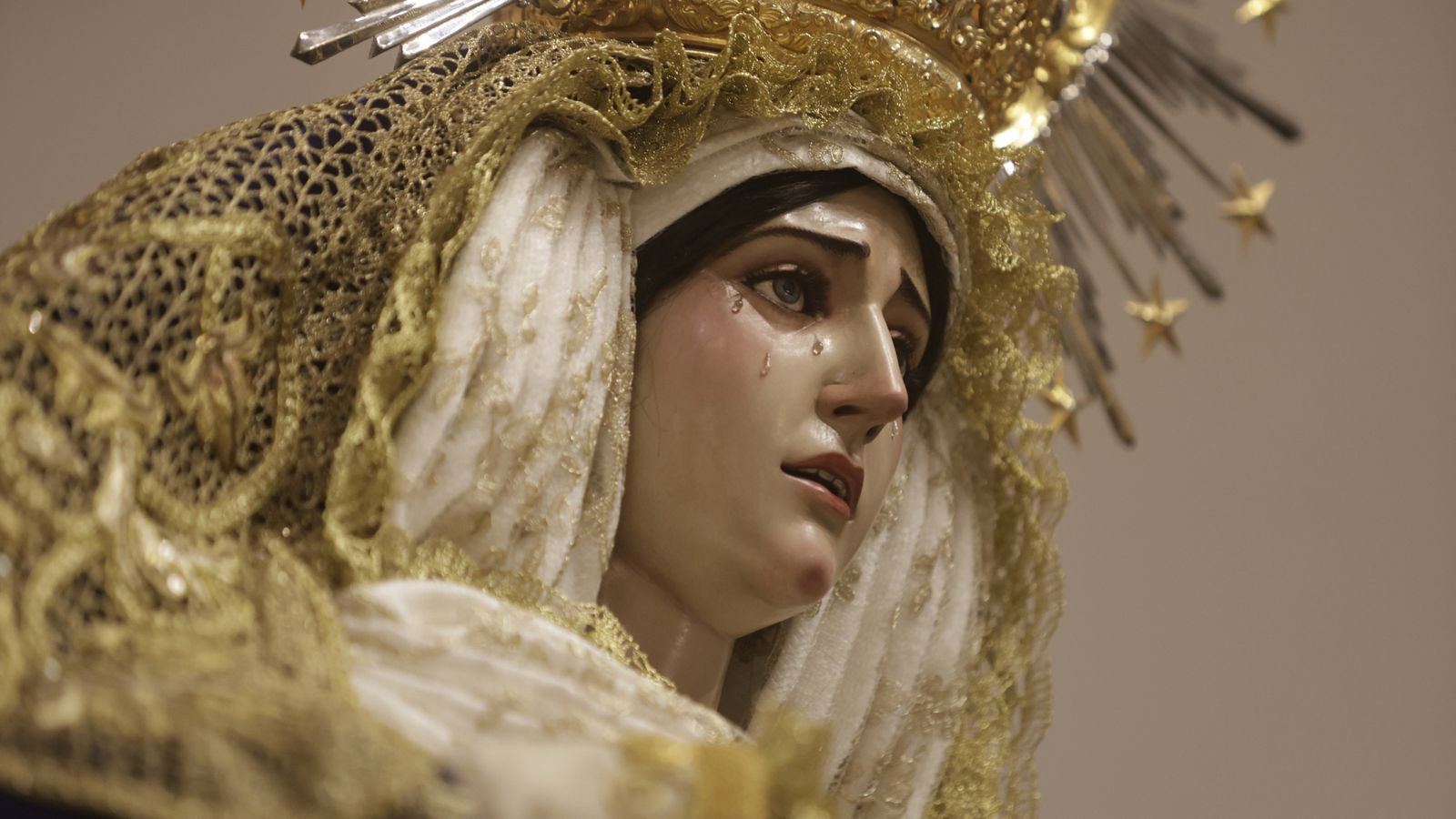 Preparativos en las iglesias de Algeciras para la Magna Mariana, en imágenes