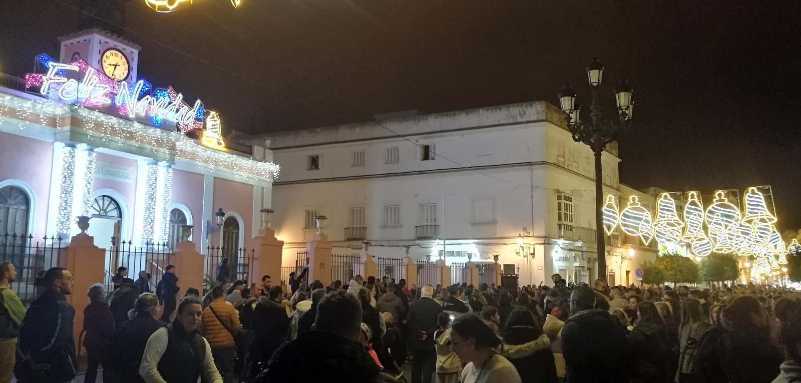 Las imágenes del encendido del alumbrado de Navidad en Puerto Real