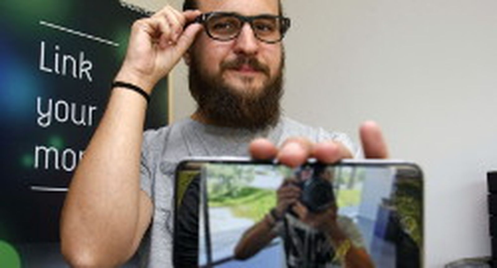 Las gafas inteligentes que permiten estar conectado a las redes sociales