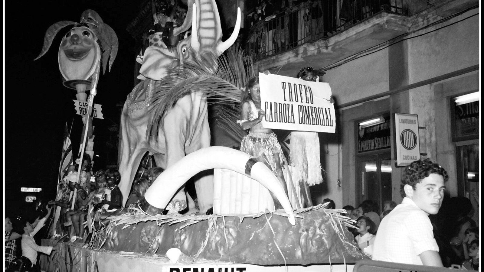 Ganadora del trofeo a la carroza comercial de 1974.