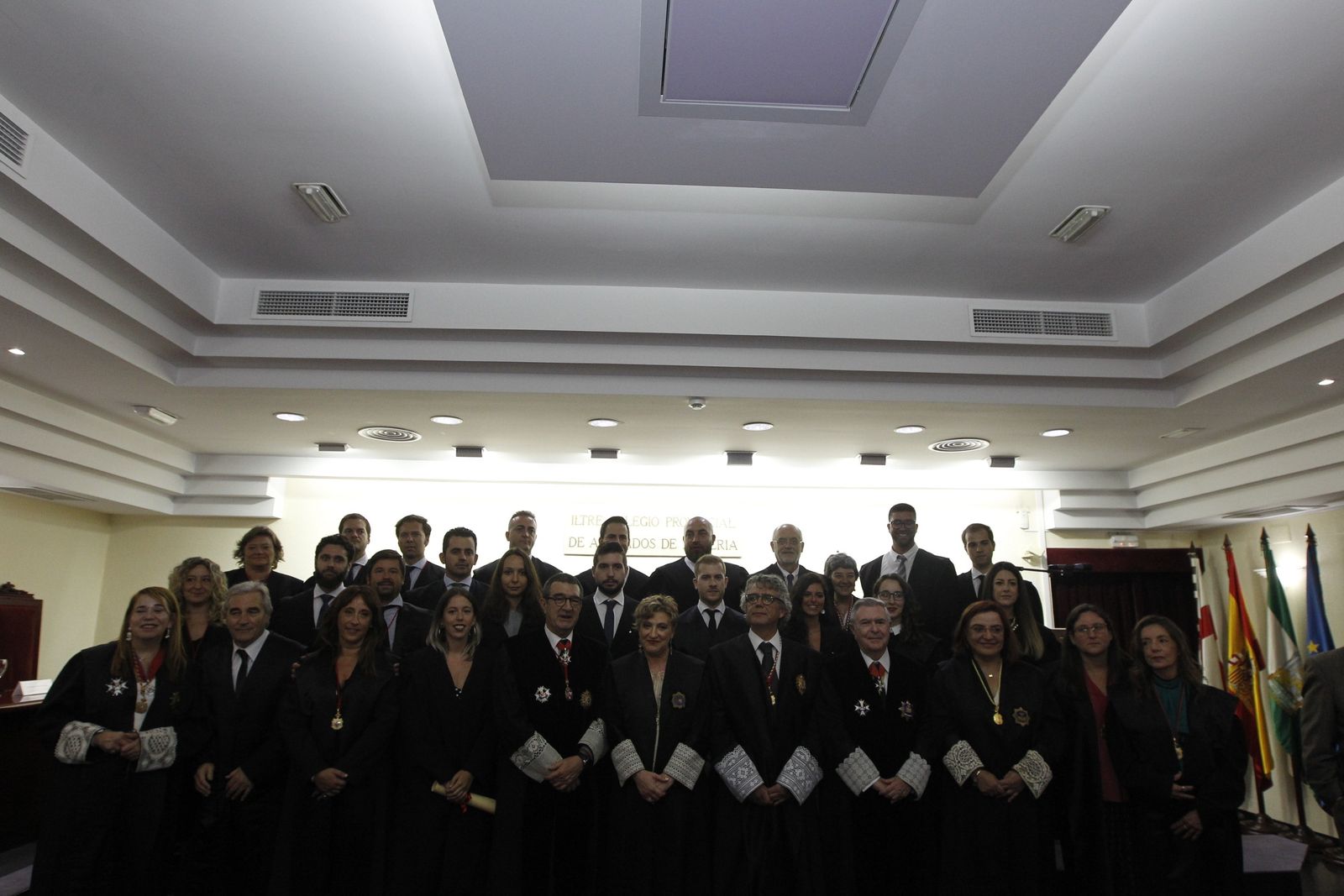 El premio fue otorgado durante el acto de juramento y promesa de los colegiados en el Colegio Provincial de Abogados