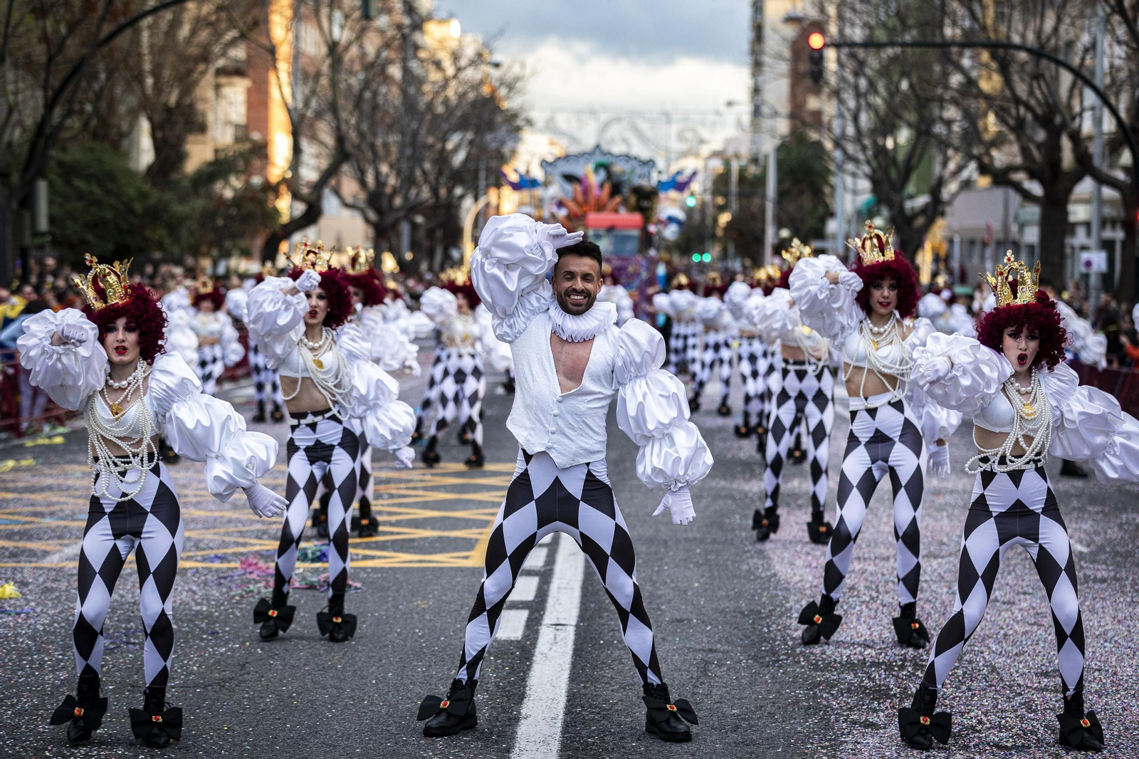 Búscate entre las mejores imágenes de la Cabalgata Magna