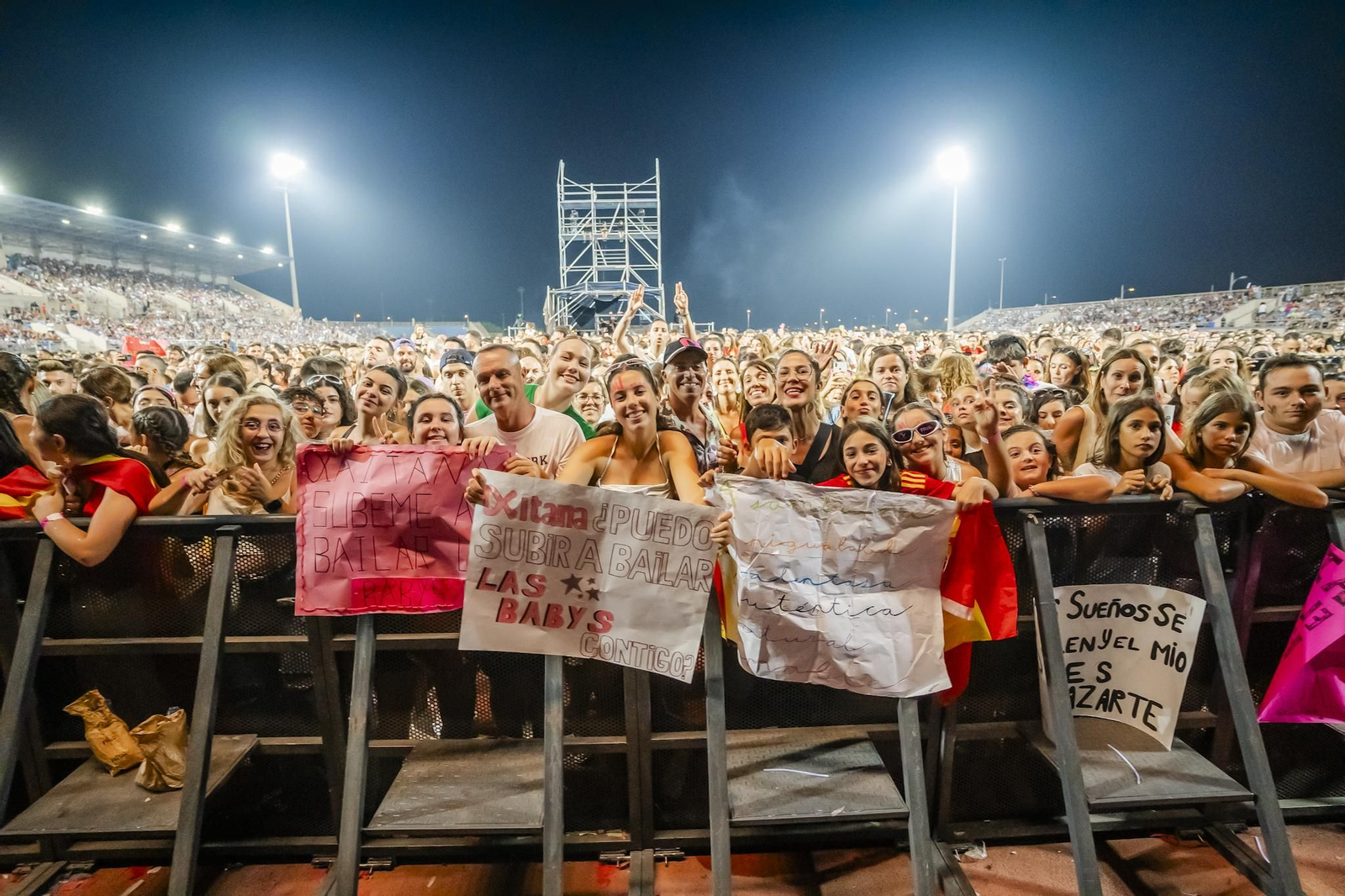 El concierto de Aitana en Roquetas de Mar, en imágenes