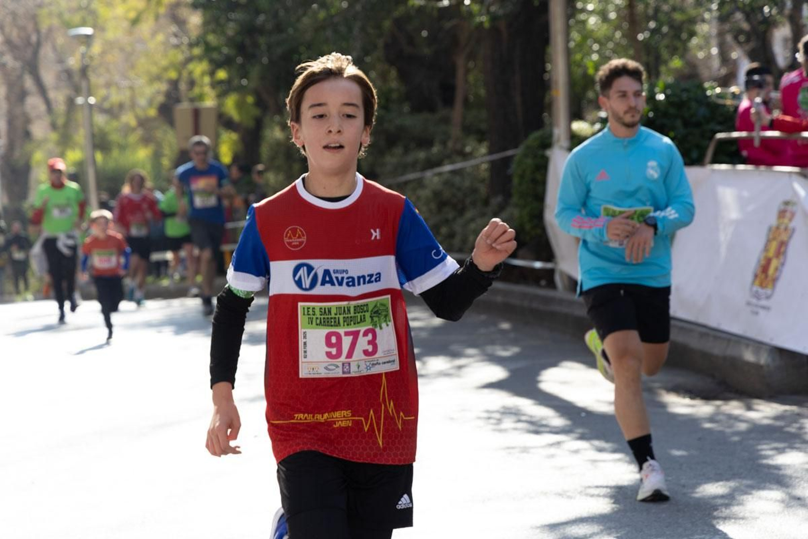 Deporte y solidaridad se unen en la IV Carrera Popular IES San Juan Bosco, en imágenes
