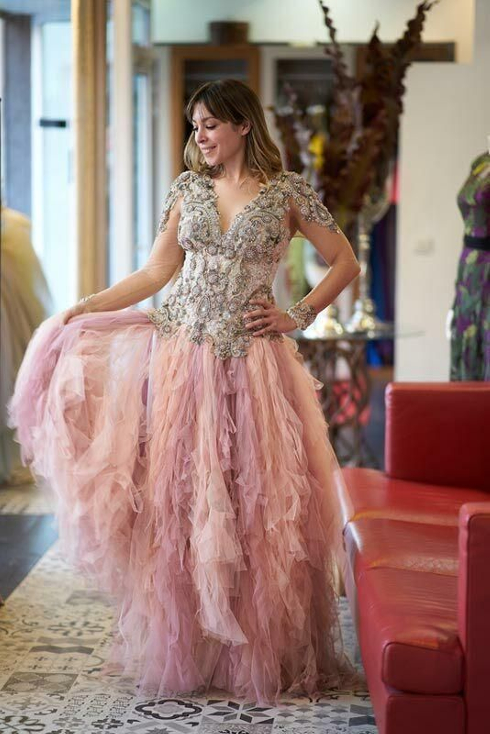 Precioso vestido que llevó Gisela para su actuación en los Oscar.