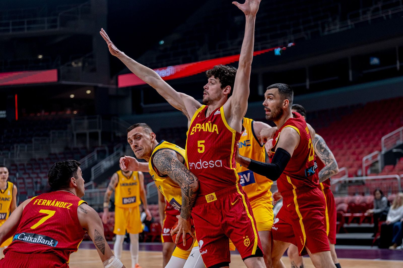 Las mejores fotos del Ucrania-España de baloncesto