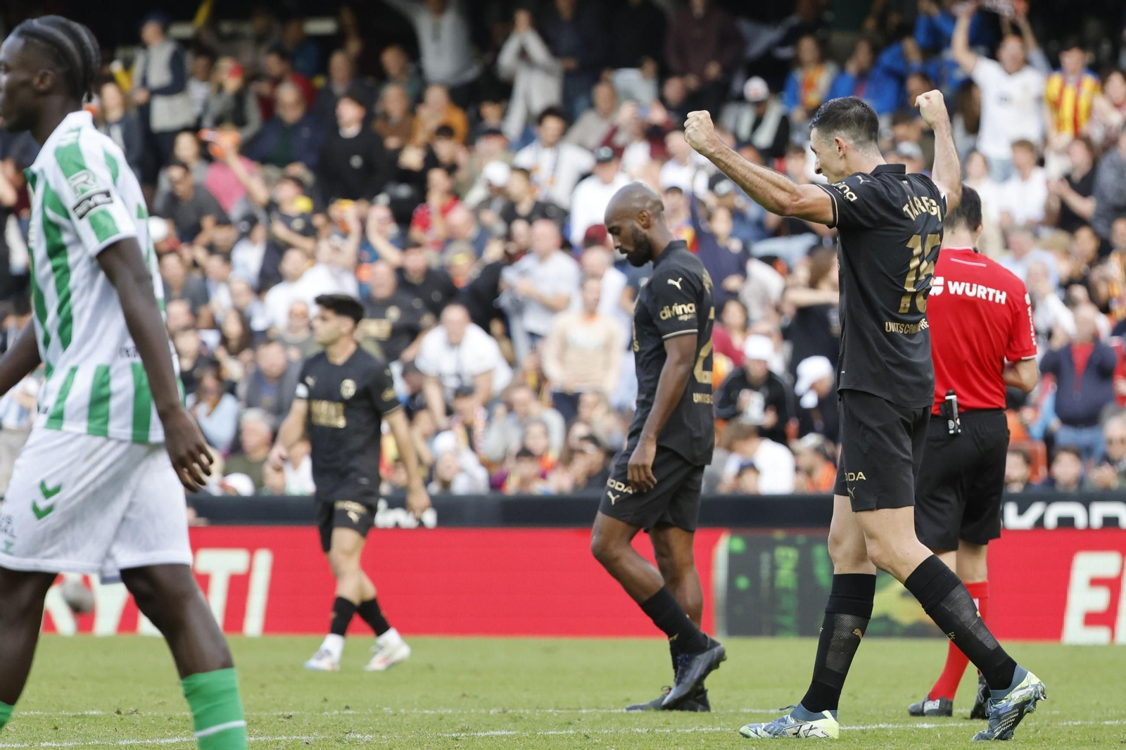 Las fotos del emotivo Valencia - Betis