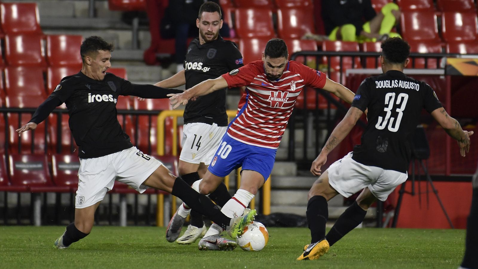 Antonio Puertas ejerció de lateral derecho ante el PAOK.