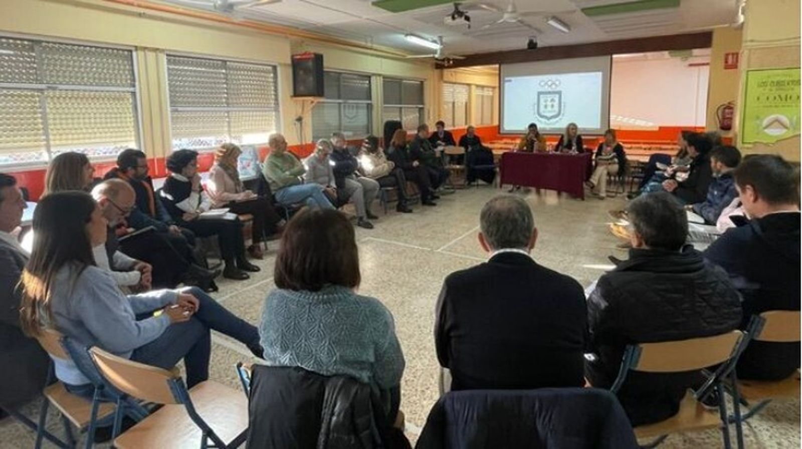 La consejera andaluza de Educación en una reunión reciente con los directores de centros educativos de Jerez.