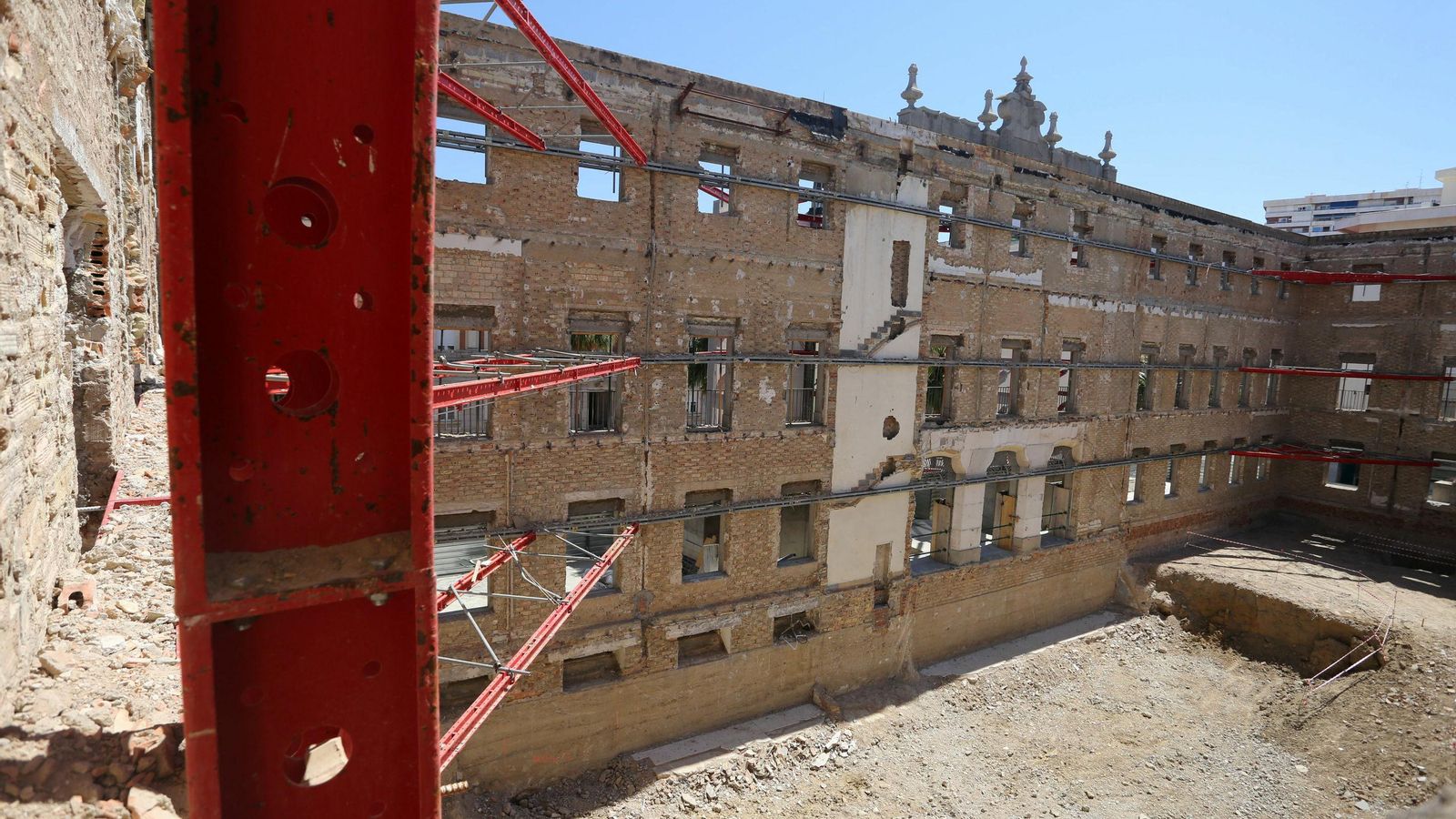 Interior del edificio de Hacienda.