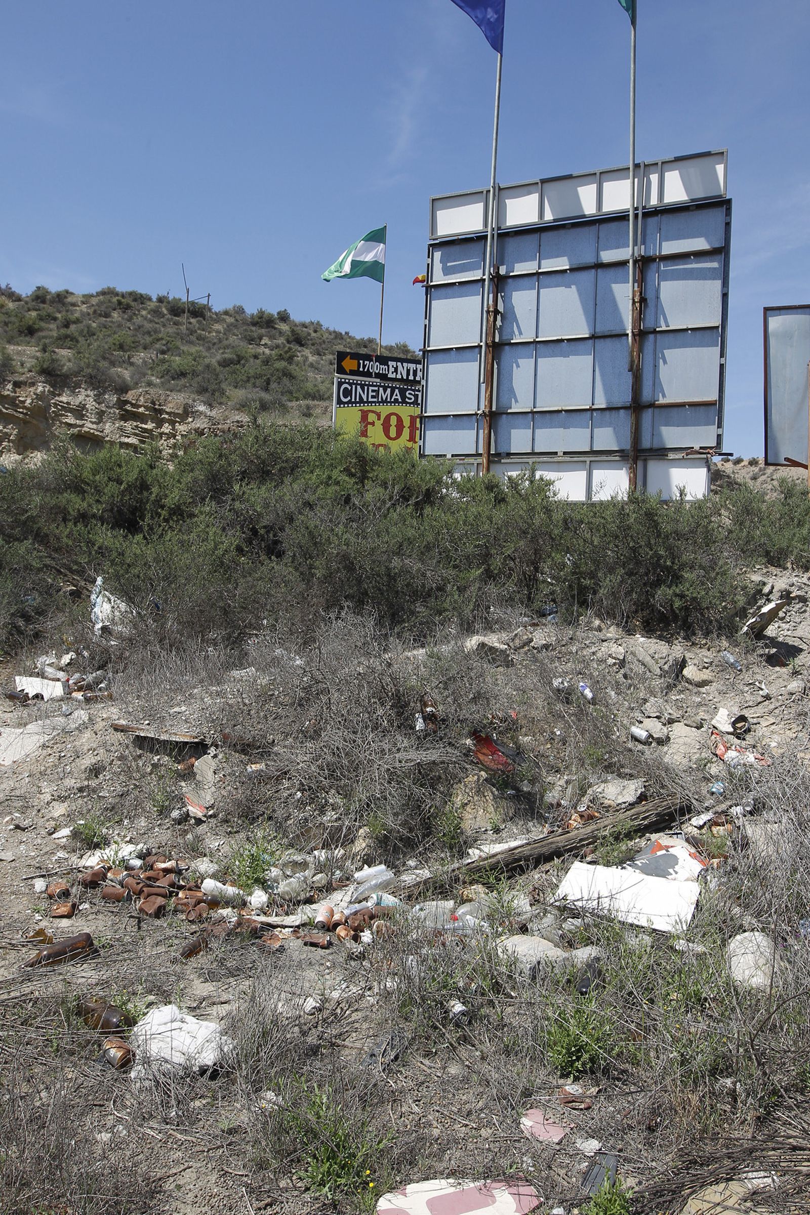 Fotogalería basura en el Desierto de Tabernas
