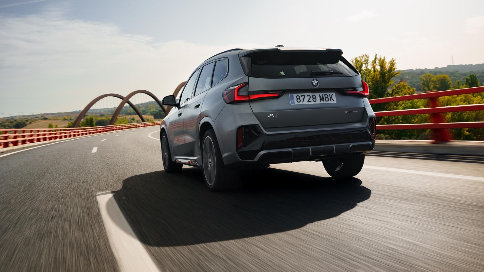 Crece en anchura, pero aún más lo parece desde esta vista con el empleo de formas más horizontales.