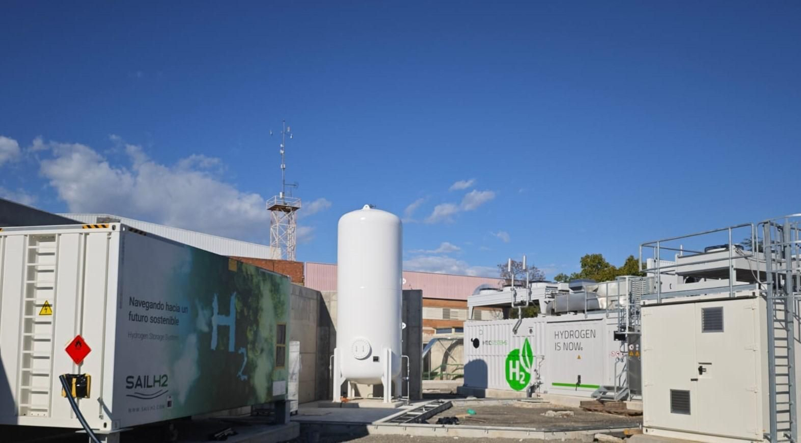La hidrogenera de SailH2 en el polígono La Isla de Dos Hermanas estará abierto al público en otoño de 2025