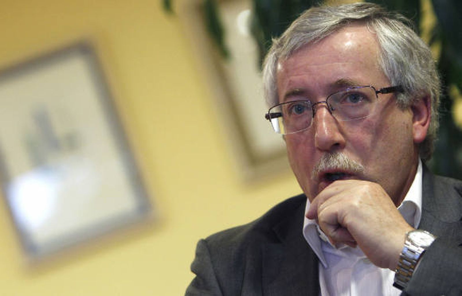 Toxo pide a Gobierno "que defienda al empleo" en vez de a clubes