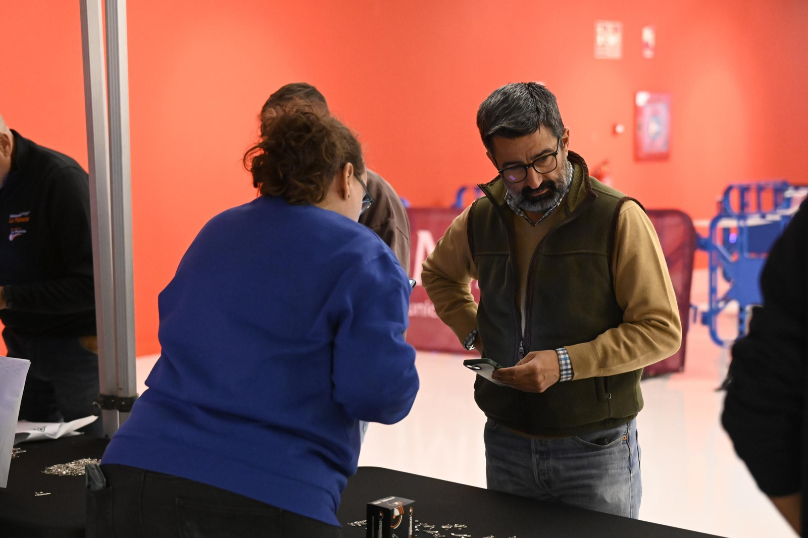 La Feria del Corredor y la entrega de dorsales para la Media Maratón de Córdoba 2025, en imágenes