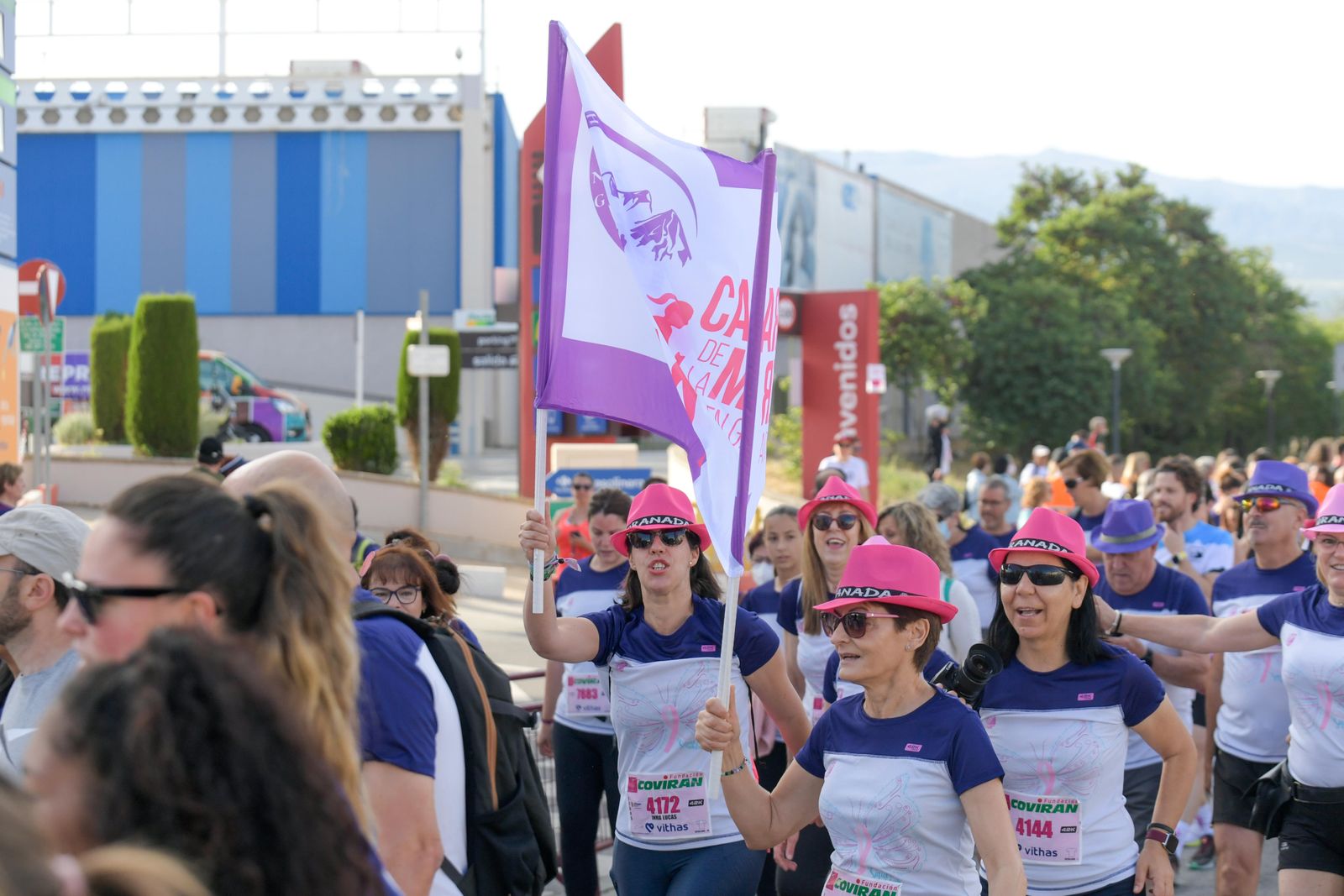 Las imágenes de la Carrera de la Mujer de este domingo en Granada