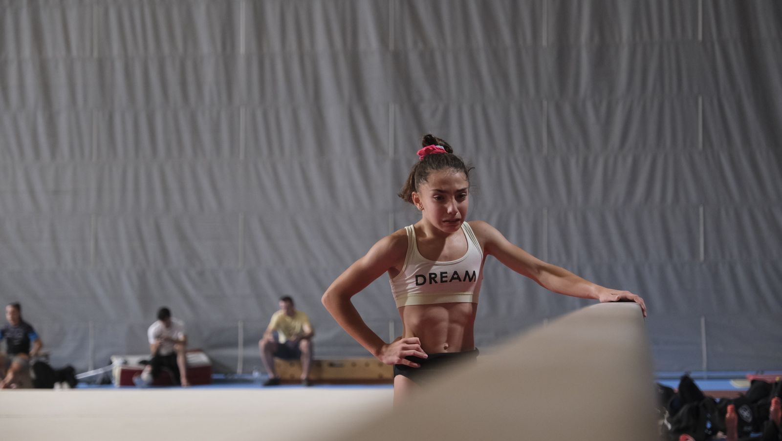 Imágenes de los entrenamientos de los gimnastas almerienses