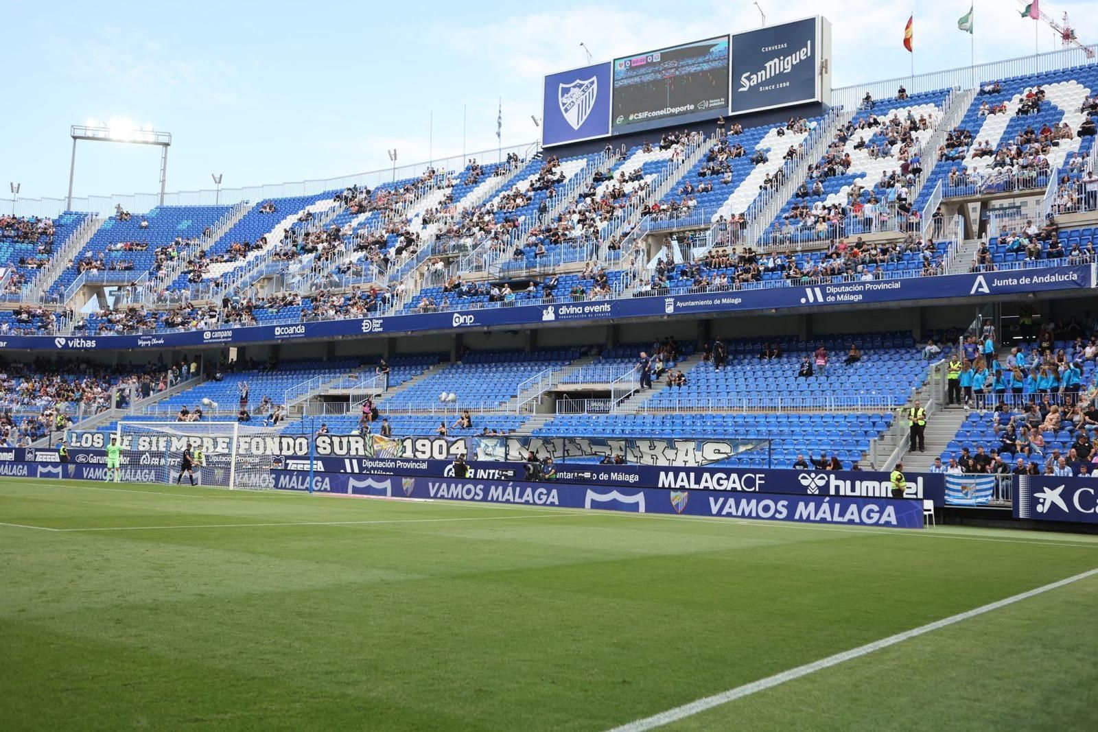 El Málaga CF - Ibiza, en fotos