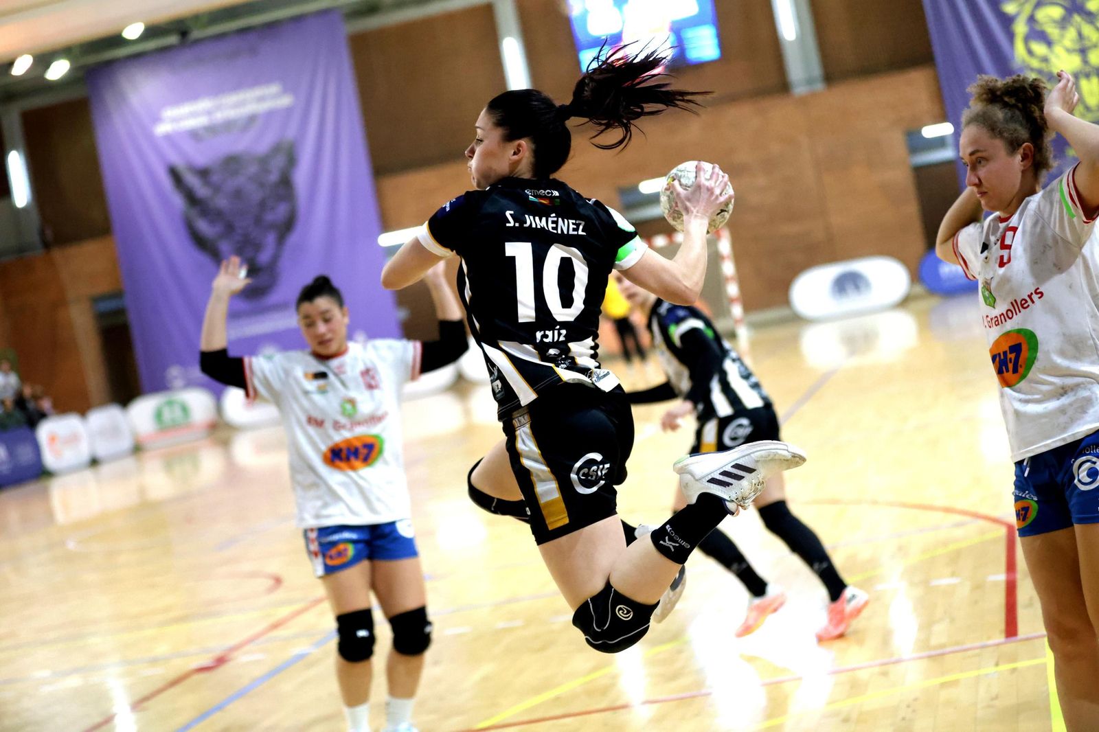 Otro golpe para el Costa del Sol (22-28)