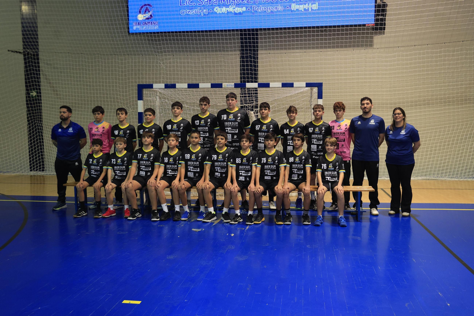 Las fotos de familia del Club Balonmano Ciudad de Algeciras 2025-26