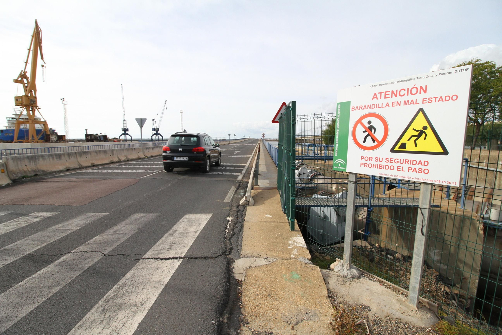 Imágenes del mal estado del puente Sifón.