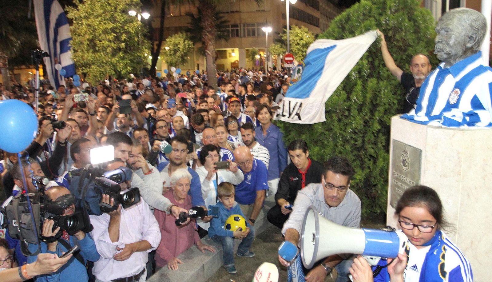 Las imágenes de cuando Huelva se echó a la calle por su Recre