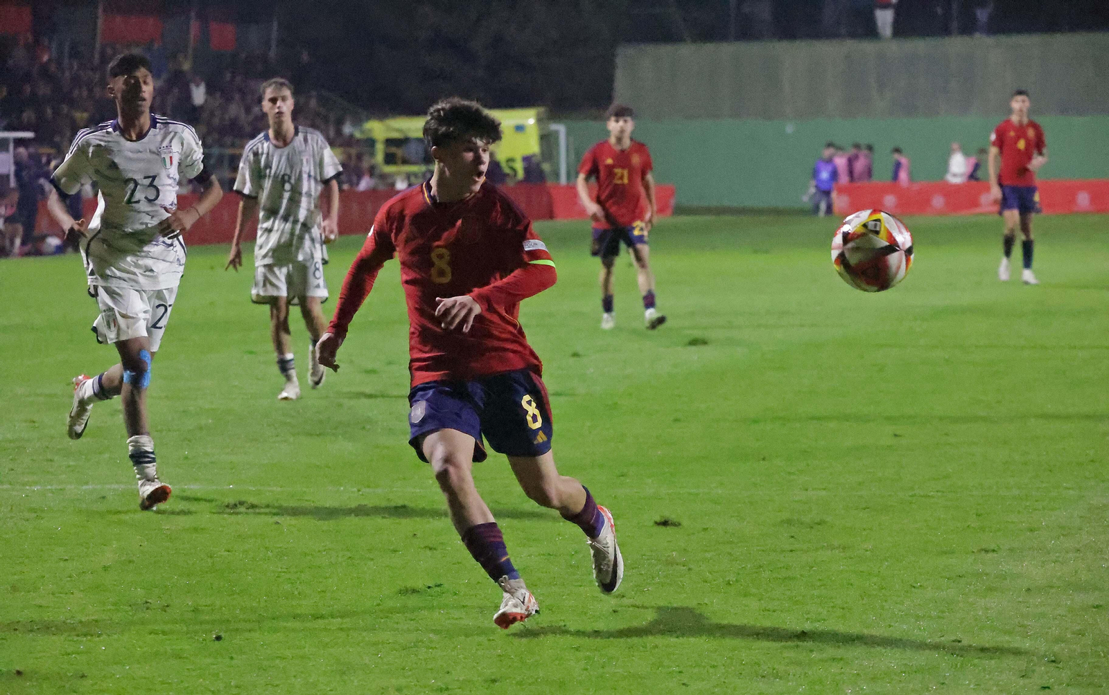 Las mejores fotos del España - Italia sub-17: Camarda, Oyono, Iago y Reyes en Los Barrios