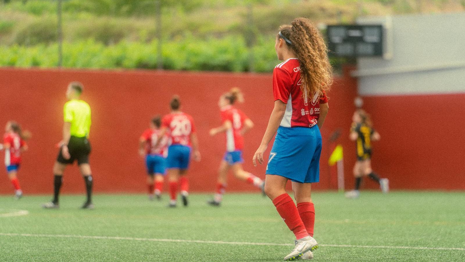 Cristina Medina sobre el terreno de juego.