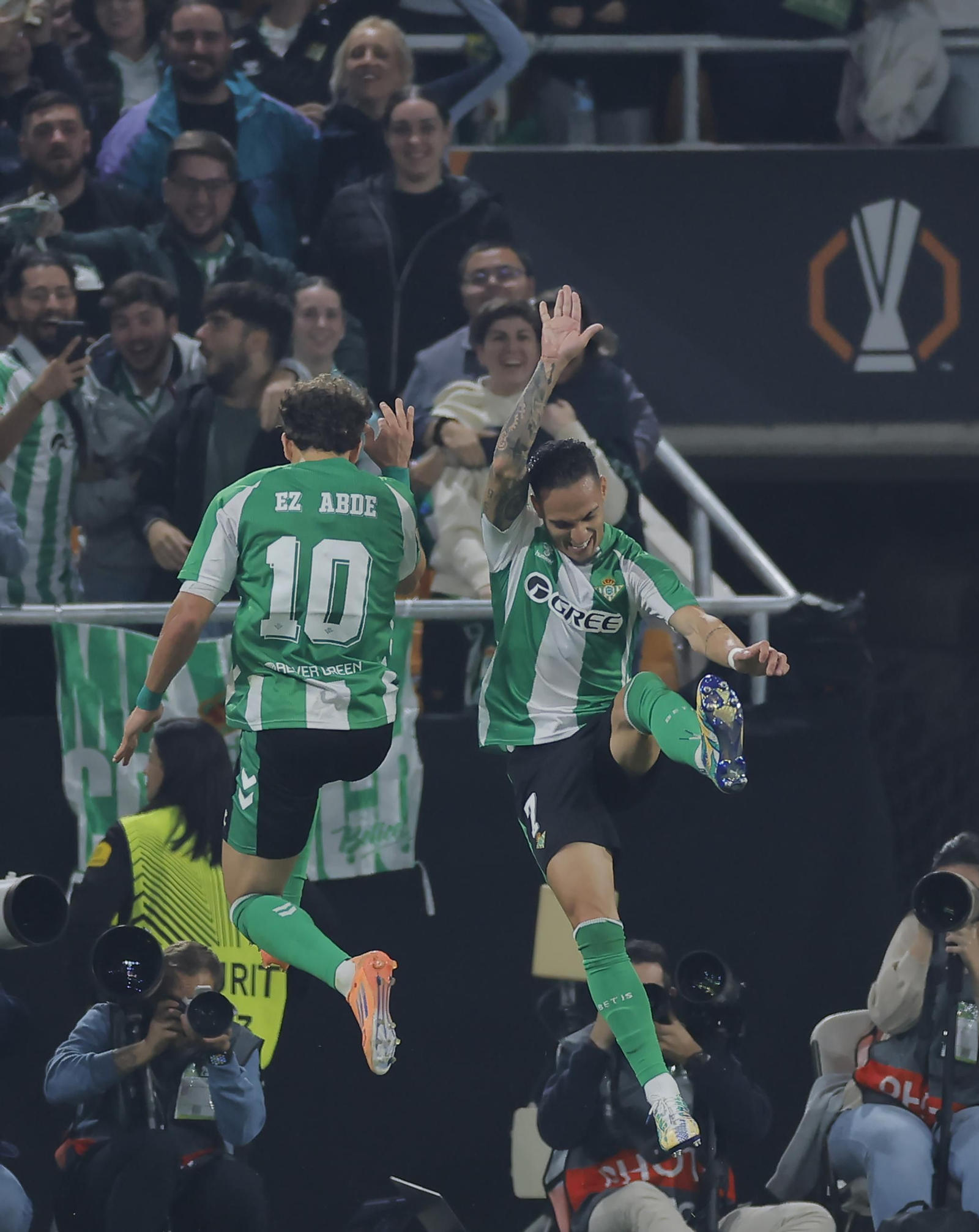 Las fotos del Betis - Olympique Lyonnais