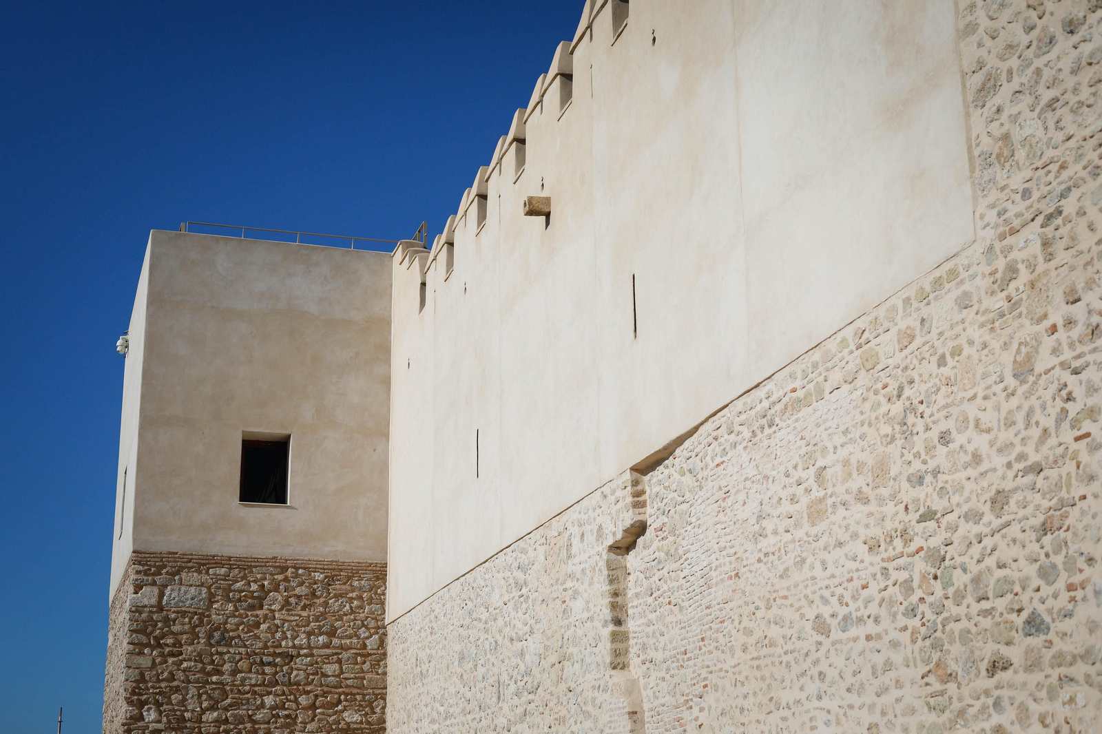 Restauración torre Sur Alcazaba