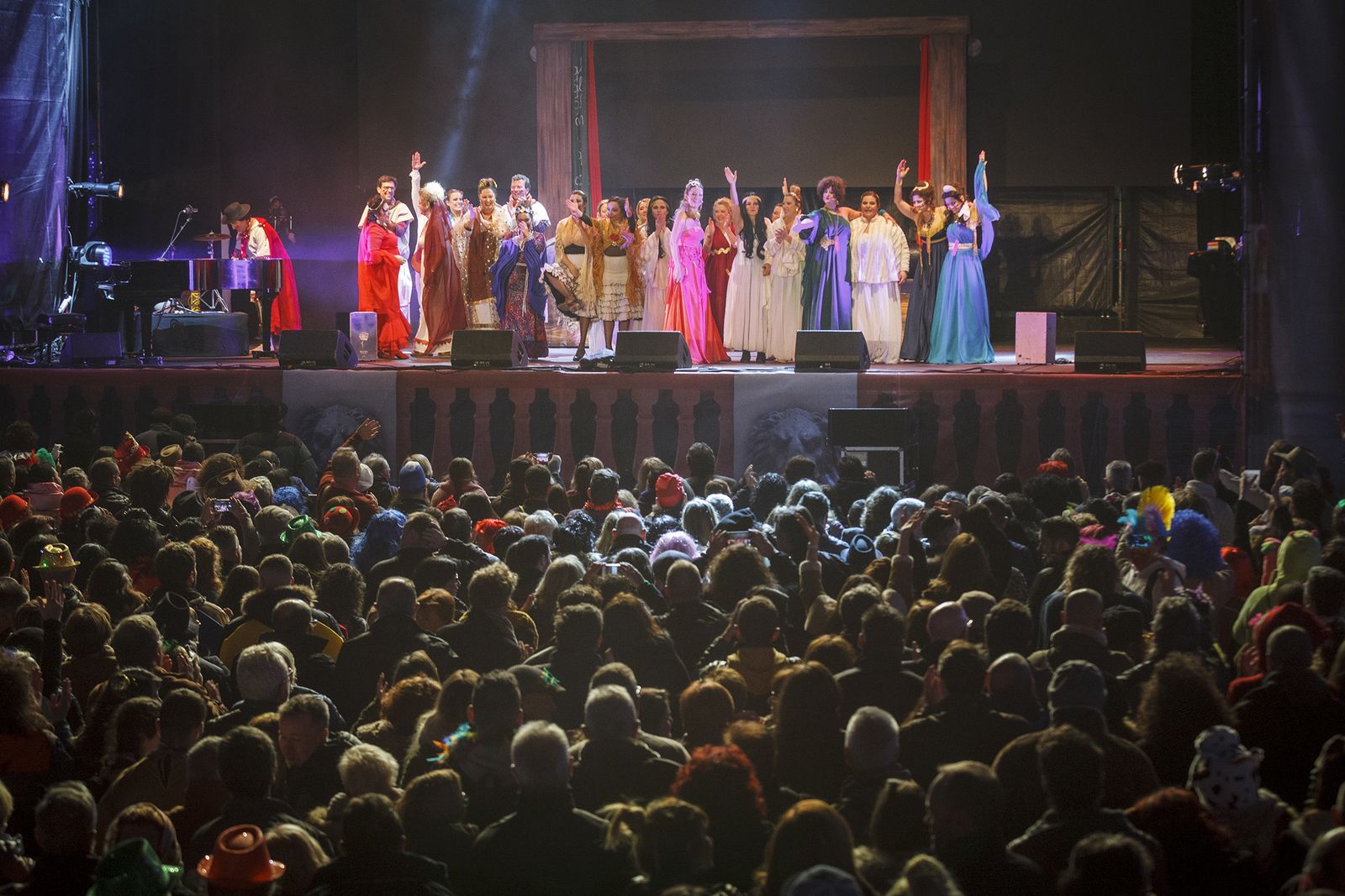 Las imágenes del pregón de Las Niñas de Cádiz