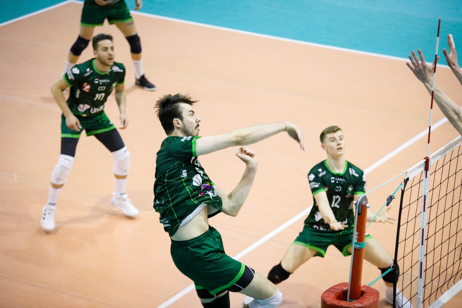 Imágenes del partido entre Unicaja Almería y Grupo Herce Soria