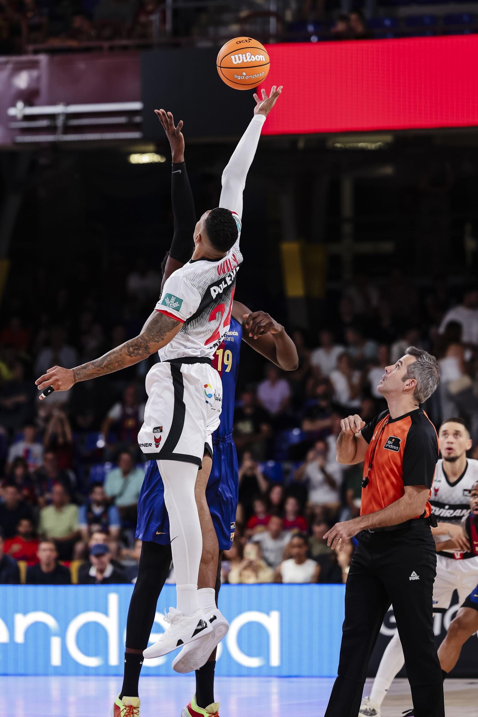 Las mejores imágenes del partido del Covirán Granada en el Palau