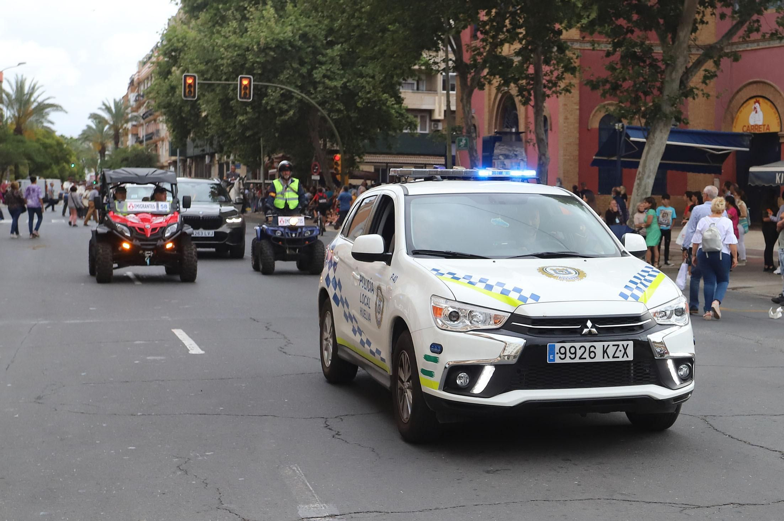 Imágenes de Emigrantes en la Comandancia de la Guardia Civil
