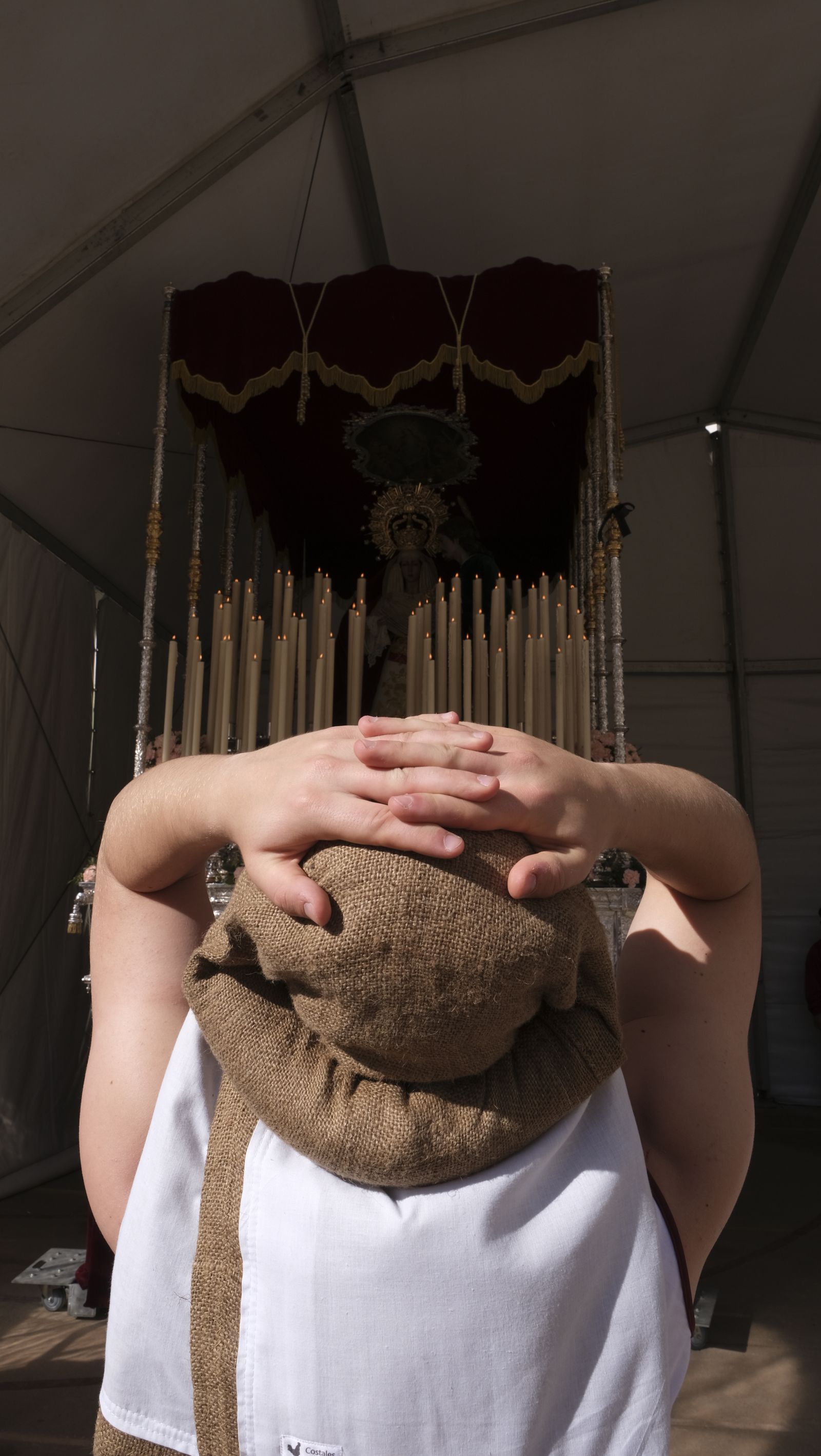 Oración ante la Virgen.