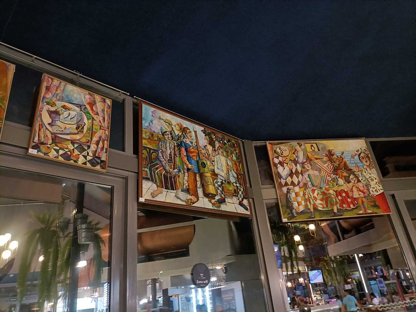 El pintor Vito Cano revoluciona Mercado Victoria con su última exposición en Córdoba