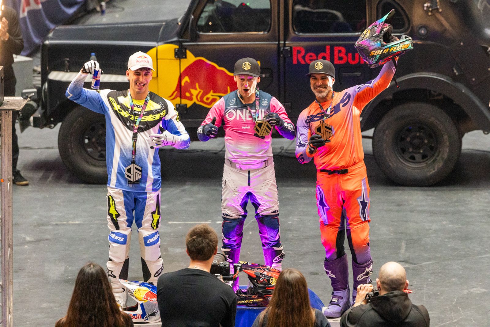 En imágenes: el Olivo Arena vibra con piruetas y motor en estado puro en el Soloflow Freestyle (2)