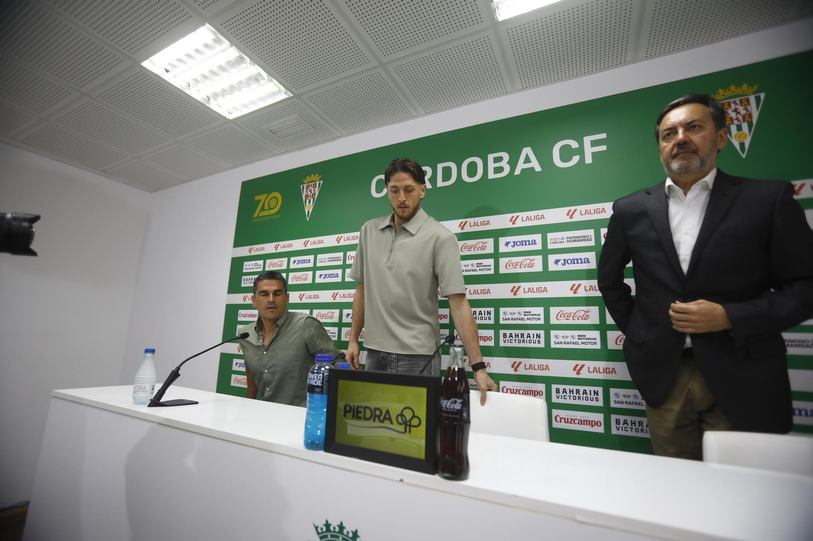 La presentación de la ampliación de contrato de Carlos Marín con el Córdoba CF, en imágenes