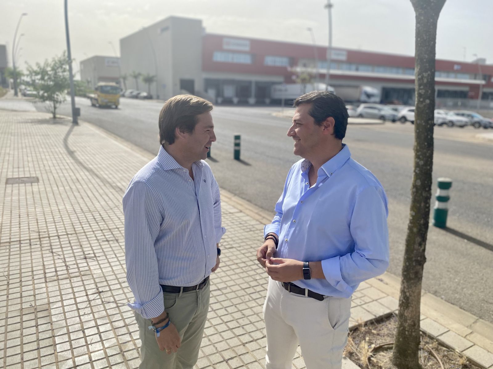 Repullo y Bellido, en el parque logístico de El Higuerón.