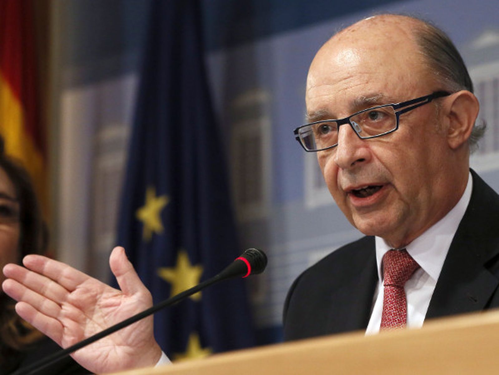 Andalucía cerró 2015 con un déficit del 1,13%, casi medio punto por encima del objetivo