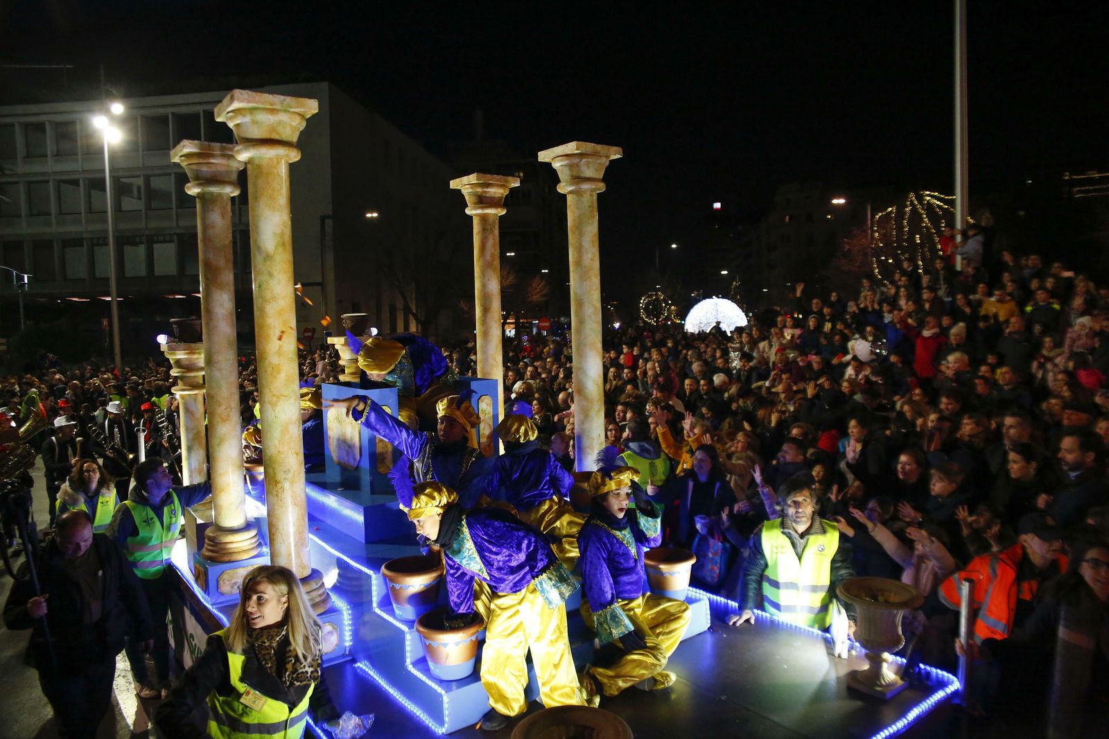 Todas las imágenes de la Cabalgata de Reyes de Granada