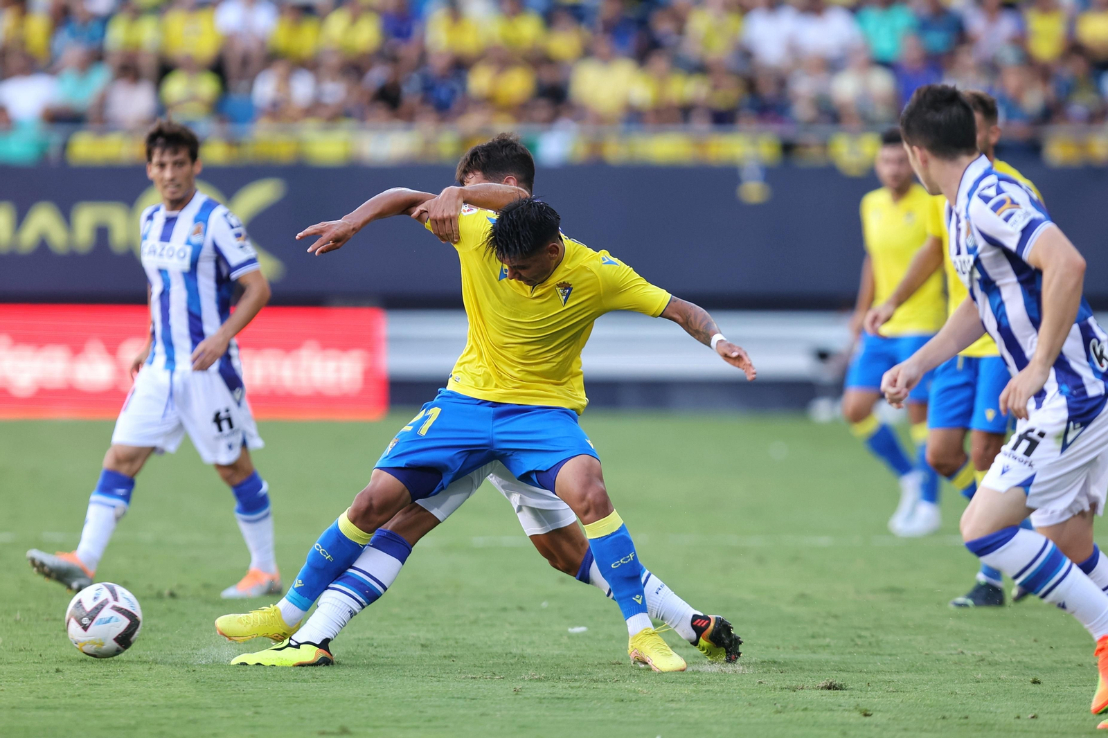 Búscate entre las imágenes del Cádiz - Real Sociedad