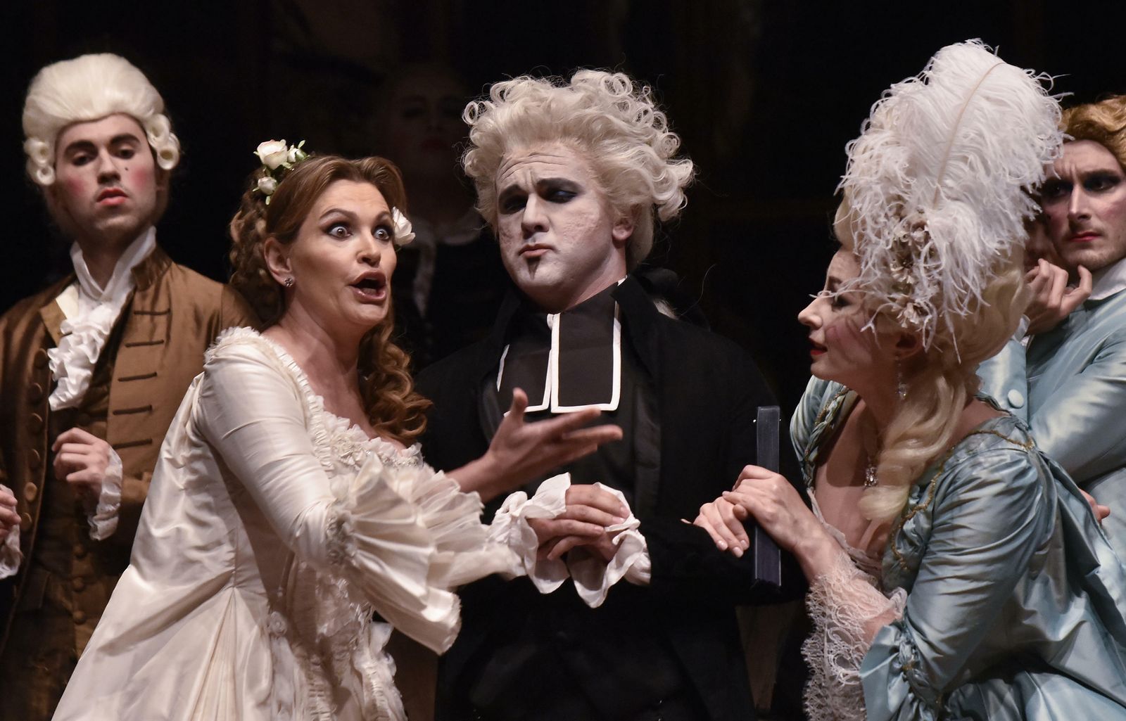 Ainhoa Arteta en el primer acto de 'Andrea Chénier'