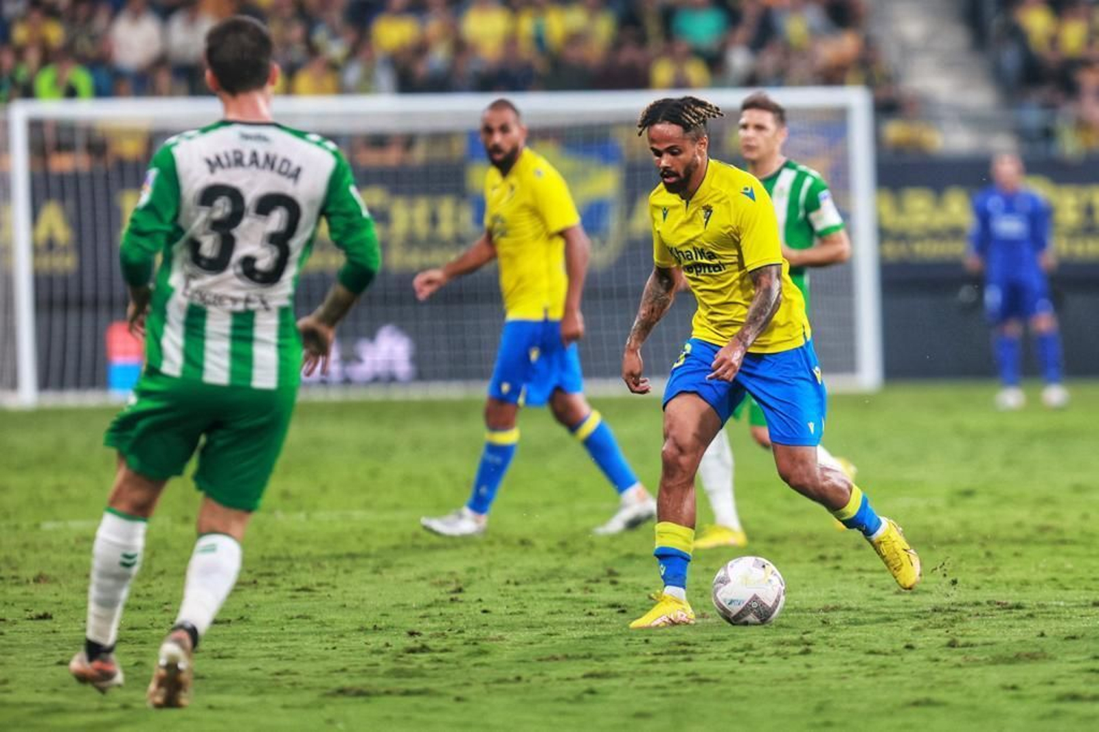 El partido del Cádiz C.F.-Real Betis, en imágenes