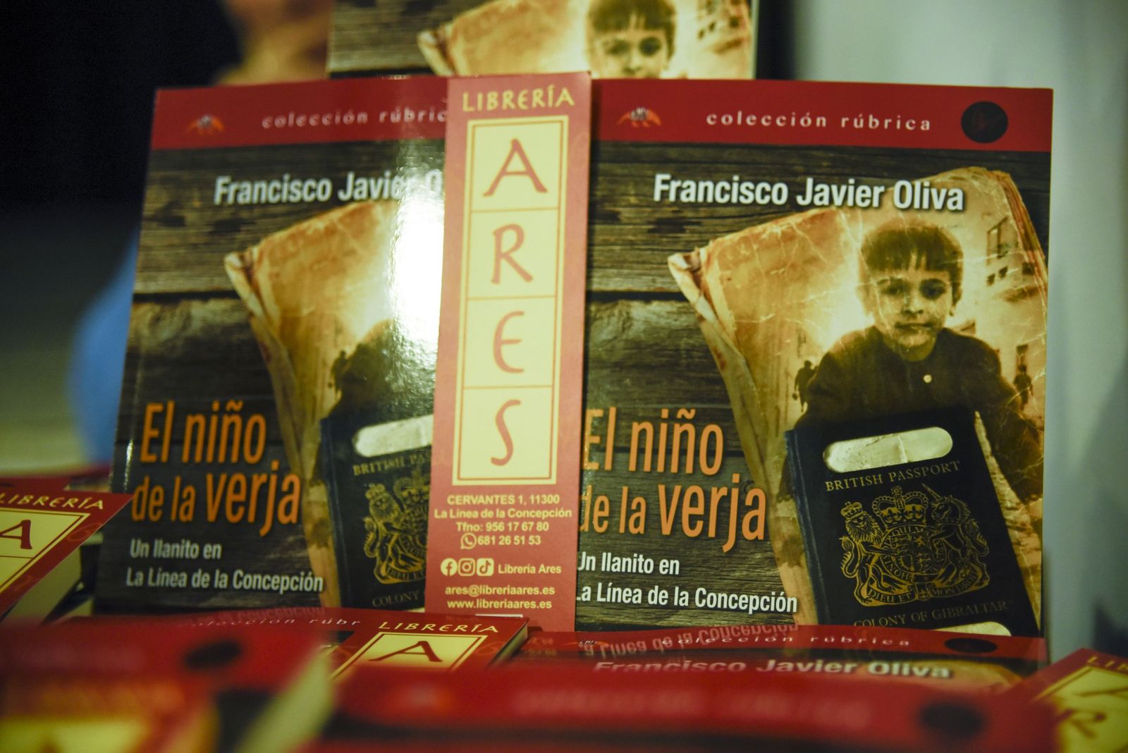 Las fotos de la presentación del libro 'El niño de la Verja', de Francisco Oliva