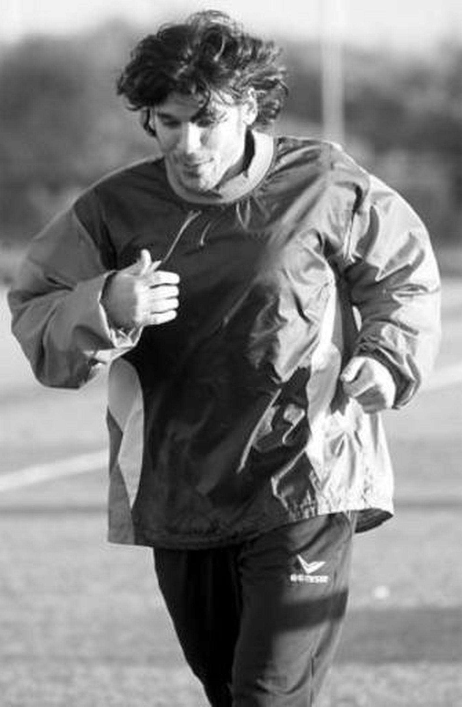 Sergio Beato se ejercita durante un entrenamiento en El Rosal.