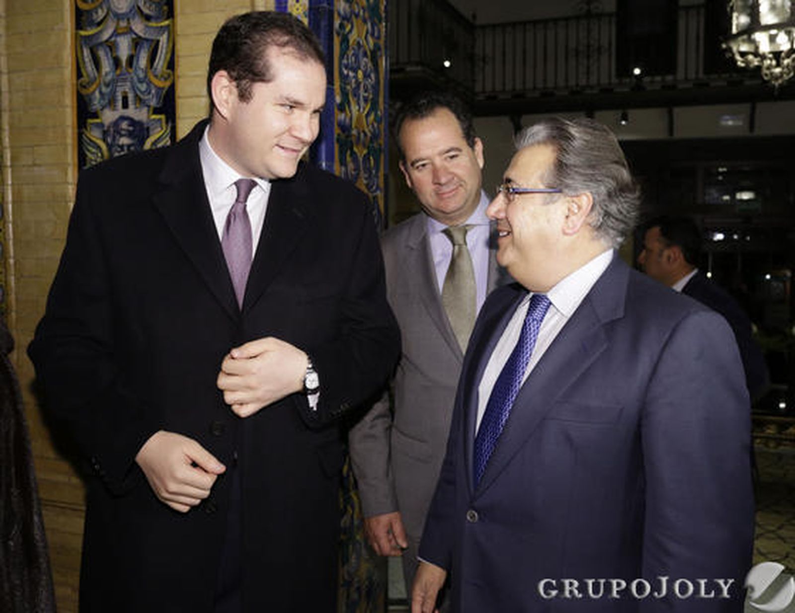 Juan Moya Yoldi, Carlos Suffredini y Juan Ignacio Zoido./ Antonio Pizarro/Juan Carlos Vázquez/ Juan Carlos Muñoz/Belén Vargas